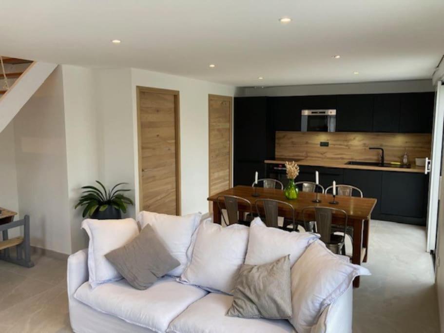 Holiday home Maison Jasmin Proche De L'ocean *